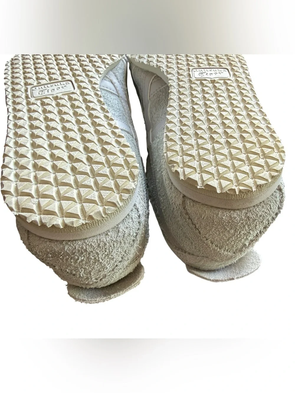 Onitsuka Tiger Mexico 66, Women’s size 9